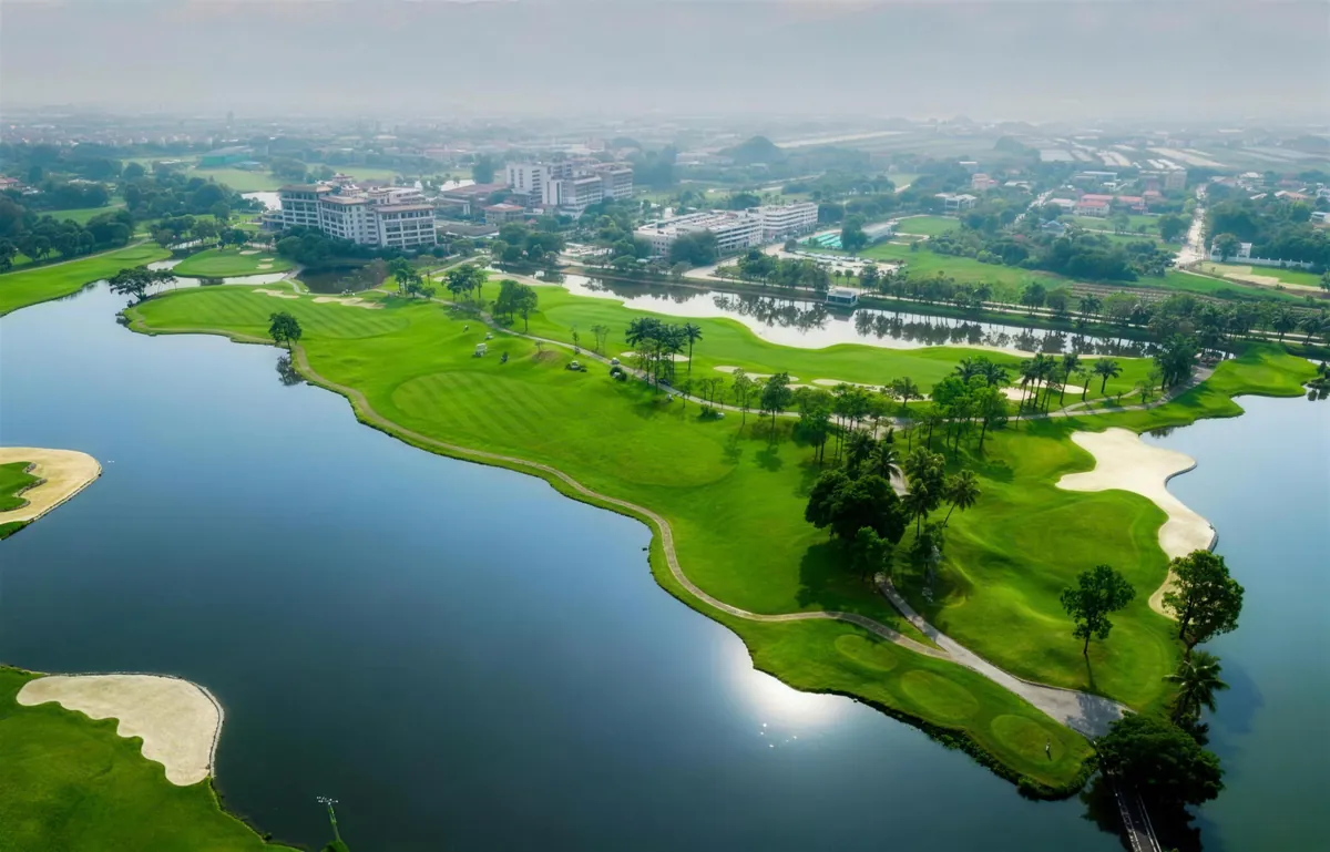 The 18th hole